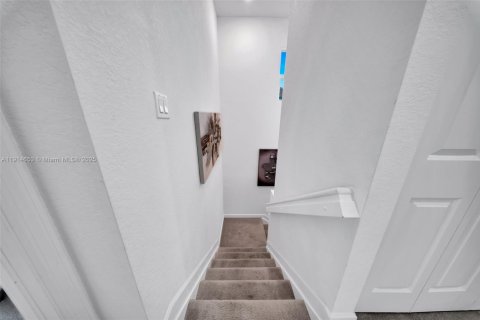 Townhouse in Miami, Florida 3 bedrooms, 123.65 sq.m. № 2054691 - photo 28