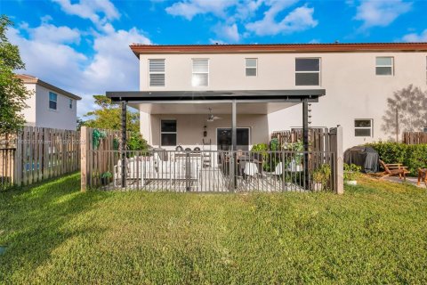 Townhouse in Miami, Florida 3 bedrooms, 123.65 sq.m. № 2054691 - photo 22