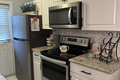 Copropriété à louer à Boynton Beach, Floride: 2 chambres, 81.2 m2 № 2316222 - photo 6