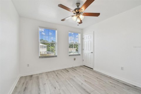 Adosado en alquiler en Dunedin, Florida, 4 dormitorios, 136.29 m2 № 1837088 - foto 15