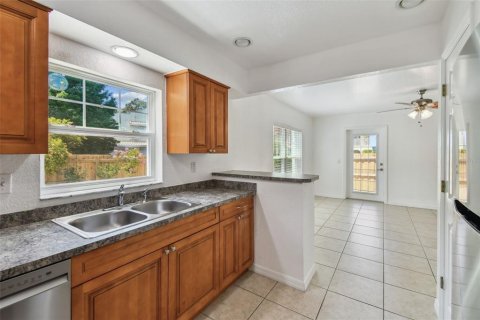 Adosado en alquiler en Dunedin, Florida, 4 dormitorios, 136.29 m2 № 1837088 - foto 10