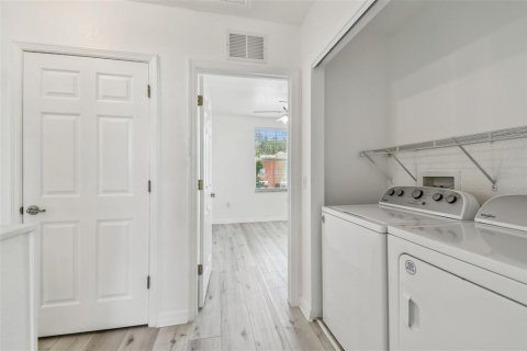 Adosado en alquiler en Dunedin, Florida, 4 dormitorios, 136.29 m2 № 1837088 - foto 18