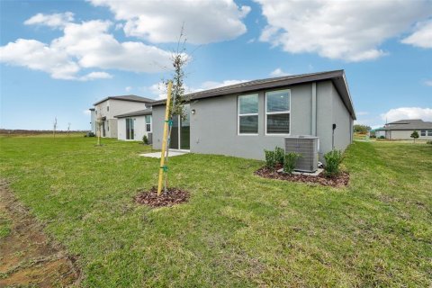House in Brooksville, Florida 4 bedrooms, 149.29 sq.m. № 1743444 - photo 25