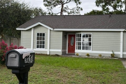 Villa ou maison à Deltona, Floride 3 chambres, 122.45 m2 № 2142247