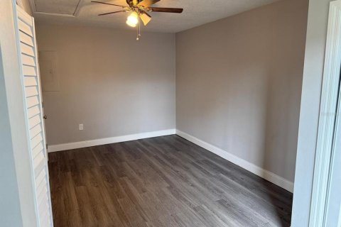Villa ou maison à vendre à Deltona, Floride: 3 chambres, 122.45 m2 № 2142247 - photo 8