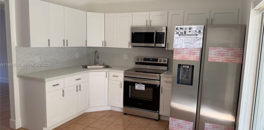 Touwnhouse à Miami, Floride 2 chambres, 100.33 m2 № 2027261