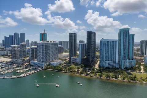 Купить кондоминиум в Майами, Флорида 2 спальни, 97.36м2, № 1943393 - фото 10