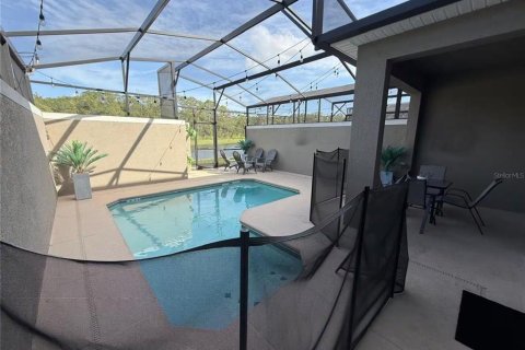Townhouse in Kissimmee, Florida 4 bedrooms, 176.7 sq.m. № 2339761 - photo 5