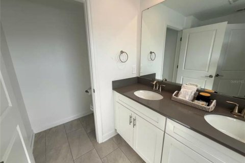 Townhouse in Kissimmee, Florida 4 bedrooms, 176.7 sq.m. № 2339761 - photo 6