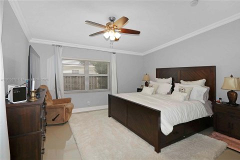 House in Hollywood, Florida 2 bedrooms, 112.88 sq.m. № 1964220 - photo 17