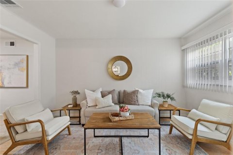 Купить кондоминиум в Сарасота, Флорида 7 комнат, 117.06м2, № 1679788 - фото 4