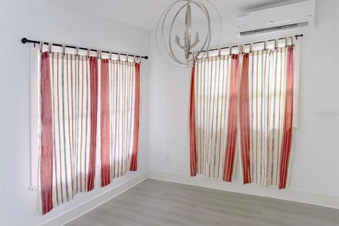 Villa ou maison à louer à Bradenton, Floride: 3 chambres, 165.55 m2 № 2432628 - photo 3