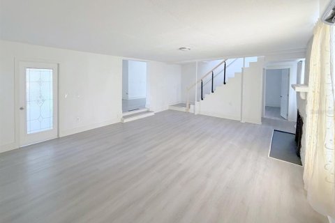Villa ou maison à louer à Bradenton, Floride: 3 chambres, 165.55 m2 № 2432628 - photo 6