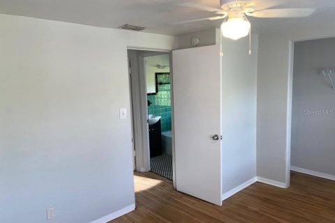 House in Orlando, Florida 3 bedrooms, 113.81 sq.m. № 1913976 - photo 21