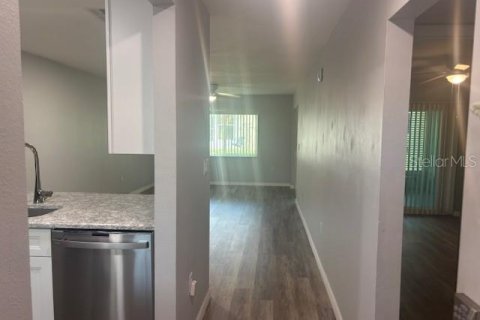 Casa en venta en New Port Richey, Florida, 2 dormitorios, 126.25 m2 № 1760135 - foto 2