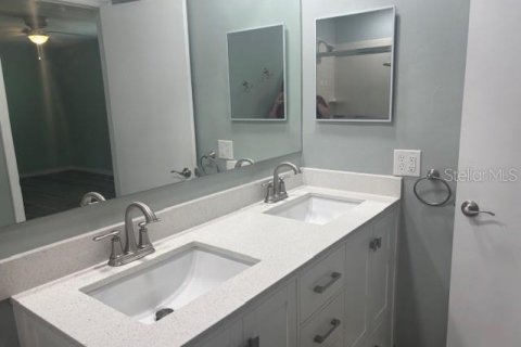 Casa en venta en New Port Richey, Florida, 2 dormitorios, 126.25 m2 № 1760135 - foto 20