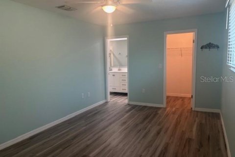 Casa en venta en New Port Richey, Florida, 2 dormitorios, 126.25 m2 № 1760135 - foto 18