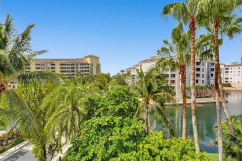 Condo in Key Biscayne, Florida, 2 bedrooms  № 2076509