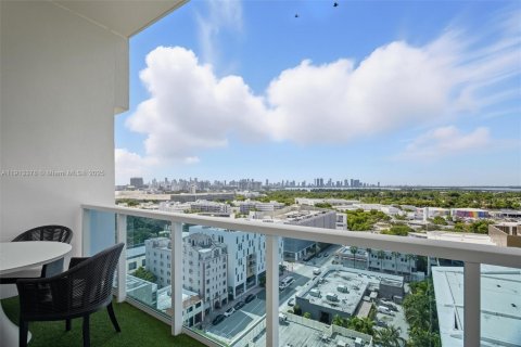 Copropriété à vendre à Miami Beach, Floride: 2 chambres, 152.36 m2 № 1969005 - photo 23