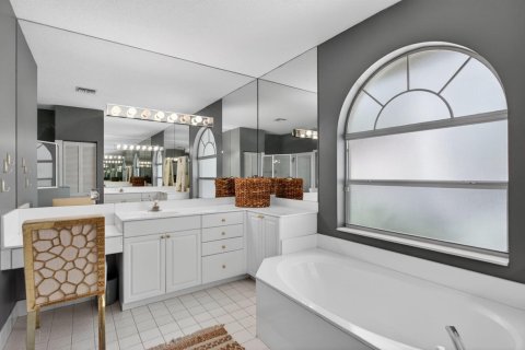 House in Parkland, Florida 4 bedrooms, 232.63 sq.m. № 2147169 - photo 25