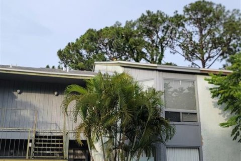 Condominio en alquiler en Orlando, Florida, 2 dormitorios, 90.67 m2 № 1858428 - foto 1