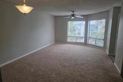 Condominio en alquiler en Orlando, Florida, 2 dormitorios, 90.67 m2 № 1858428 - foto 8