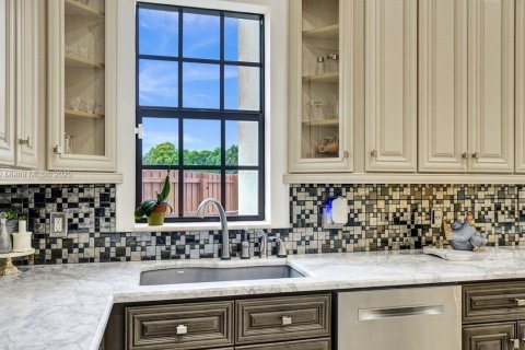 Villa ou maison à vendre à Davie, Floride: 5 chambres, 466.83 m2 № 1957469 - photo 14