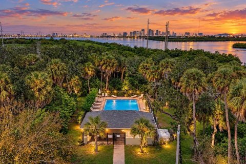 Touwnhouse à louer à Tampa, Floride: 2 chambres, 111.48 m2 № 2386590 - photo 6