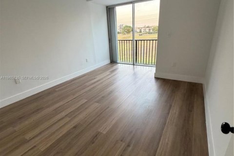 Townhouse in Miami, Florida 3 bedrooms, 152.36 sq.m. № 2031403 - photo 5