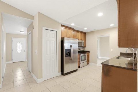 Casa en venta en Orlando, Florida, 4 dormitorios, 163.14 m2 № 2239423 - foto 5