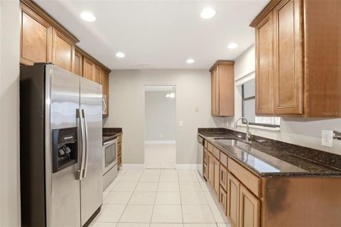Casa en venta en Orlando, Florida, 4 dormitorios, 163.14 m2 № 2239423 - foto 3