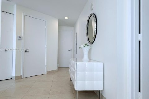 Copropriété à louer à Sunny Isles Beach, Floride: 2 chambres, 119.75 m2 № 2028052 - photo 4