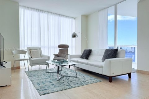 Copropriété à louer à Sunny Isles Beach, Floride: 2 chambres, 119.75 m2 № 2028052 - photo 8