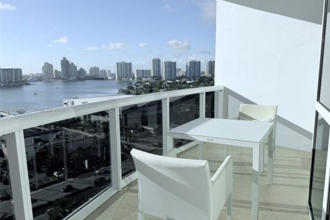 Copropriété à louer à Sunny Isles Beach, Floride: 2 chambres, 119.75 m2 № 2028052 - photo 23