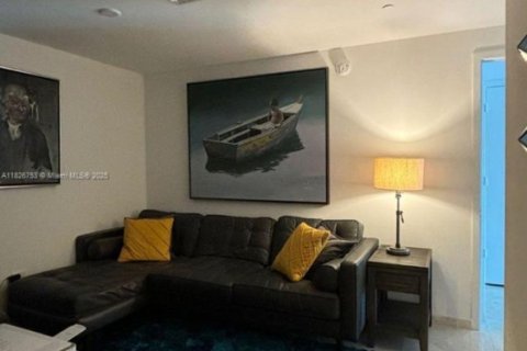 Copropriété à vendre à Miami, Floride: 3 chambres, 154.22 m2 № 1938345 - photo 8