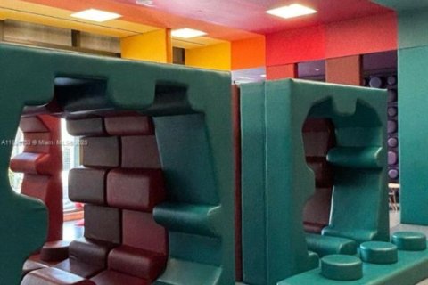 Copropriété à vendre à Miami, Floride: 3 chambres, 154.22 m2 № 1938345 - photo 27