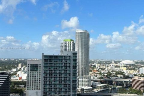 Copropriété à vendre à Miami, Floride: 3 chambres, 154.22 m2 № 1938345 - photo 12