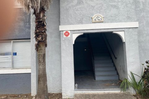 Condominio en alquiler en Orlando, Florida, 2 dormitorios, 90.67 m2 № 1915437 - foto 1