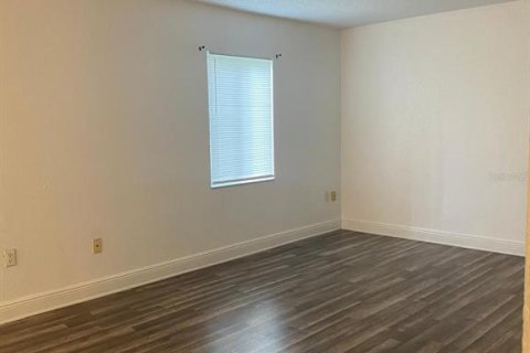Condominio en alquiler en Orlando, Florida, 2 dormitorios, 90.67 m2 № 1915437 - foto 3