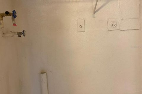 Condominio en alquiler en Orlando, Florida, 2 dormitorios, 90.67 m2 № 1915437 - foto 16