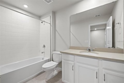 Townhouse in PARKVIEW AT LONG LAKE RANCH in Lutz, Florida 3 bedrooms, 156.08 sq.m. № 1895105 - photo 19
