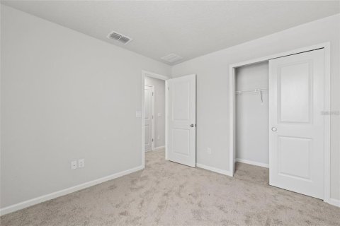 Townhouse in PARKVIEW AT LONG LAKE RANCH in Lutz, Florida 3 bedrooms, 156.08 sq.m. № 1895105 - photo 16