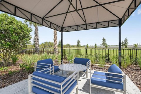 Townhouse in PARKVIEW AT LONG LAKE RANCH in Lutz, Florida 3 bedrooms, 156.08 sq.m. № 1895105 - photo 22