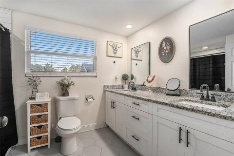 Villa ou maison à vendre à Zephyrhills, Floride: 3 chambres, 98.85 m2 № 2211940 - photo 13