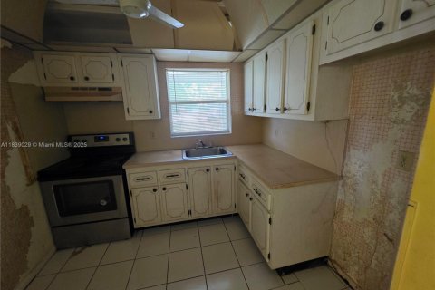 Villa ou maison à vendre à Deerfield Beach, Floride: 2 chambres, 93.65 m2 № 1825728 - photo 6