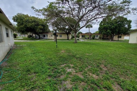 Villa ou maison à vendre à Deerfield Beach, Floride: 2 chambres, 93.65 m2 № 1825728 - photo 9