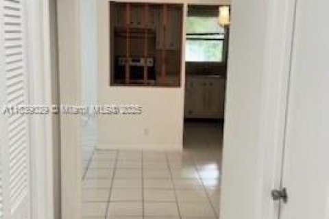 Casa en venta en Deerfield Beach, Florida, 2 dormitorios, 93.65 m2 № 1825728 - foto 16