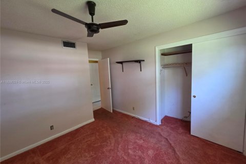 Villa ou maison à vendre à Deerfield Beach, Floride: 2 chambres, 93.65 m2 № 1825728 - photo 5