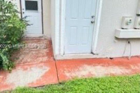 Casa en venta en Deerfield Beach, Florida, 2 dormitorios, 93.65 m2 № 1825728 - foto 30