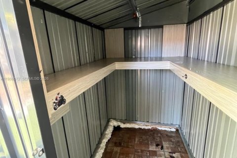 Casa en alquiler en Miami Lakes, Florida, 1 dormitorio, 65.03 m2 № 2051806 - foto 11